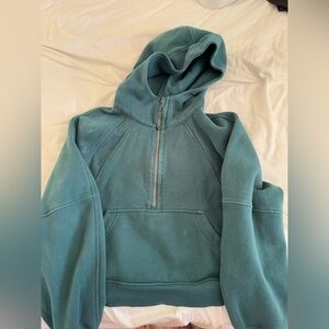 lululemon scuba good condition size small